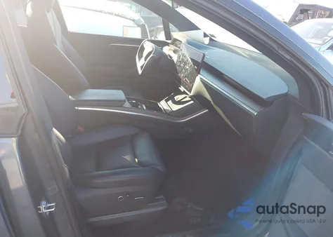 2022 Tesla Model X Dual Motor All-Wheel Drive z USA, uszkodzony, nr VIN 7SAXCAE56NF359882